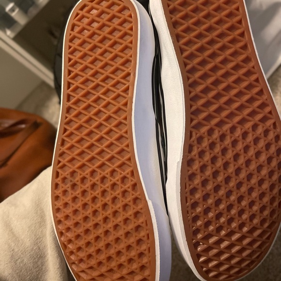 ♡ CHECKERED VANS! Women’s size 10.5, men’s size 9. - Picture 5 of 6